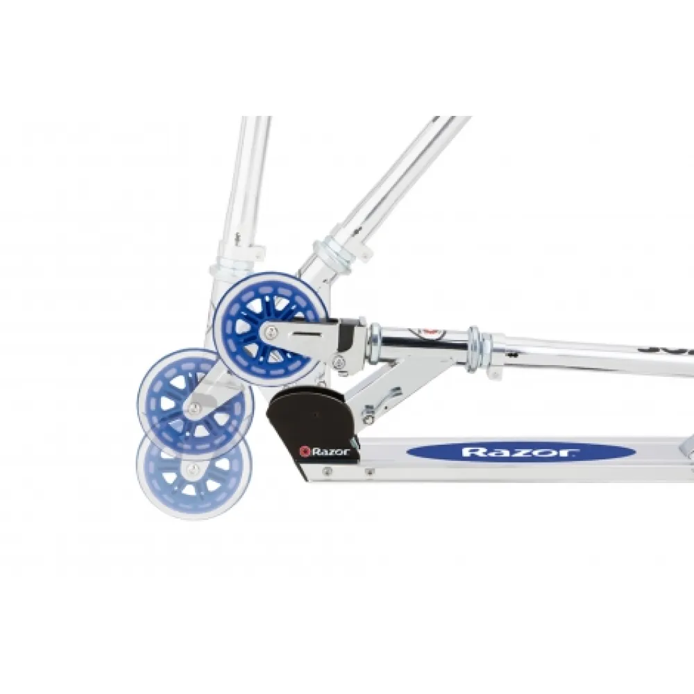 Детский складной самокат Razor A3 3